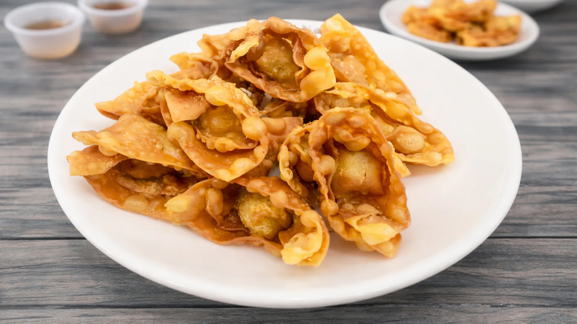 Crispy fried wontons with cheese filling at Noodle Net, a Chinese Restaurant in Milpitas